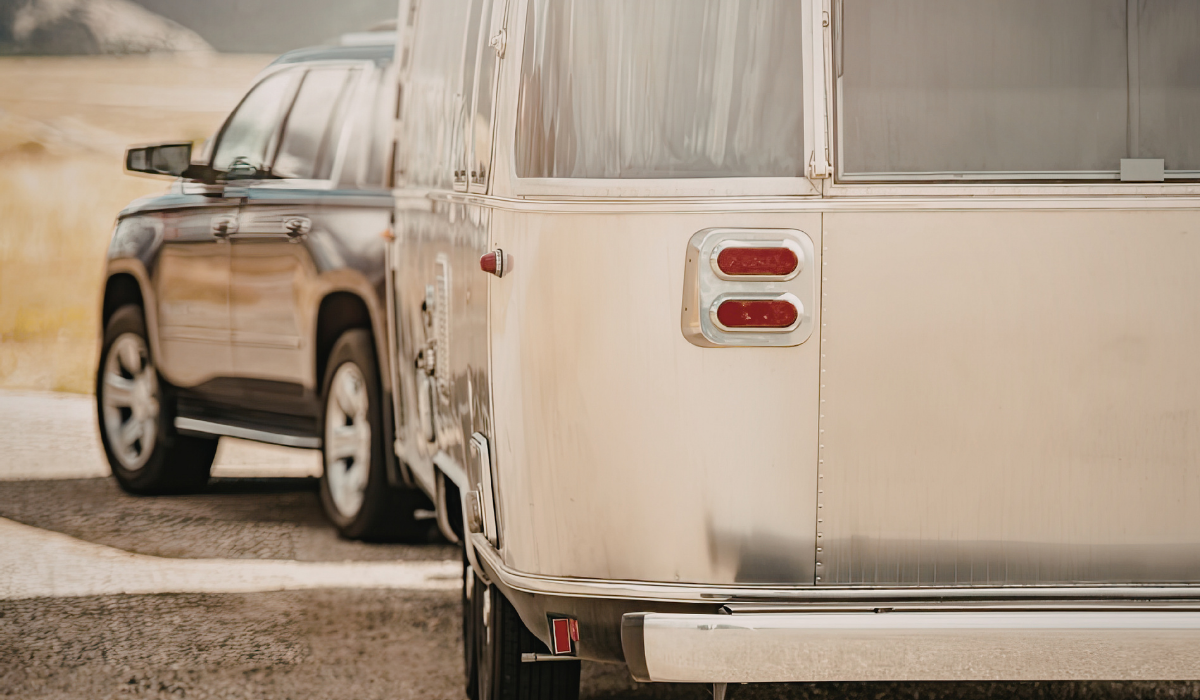Safe Towing and Hauling Tips